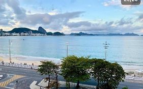 Av Atlantica Copacabana - Pé na areia 3 quartos